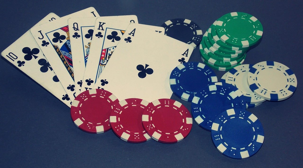 Platform bandartogel menampilkan berbagai kategori permainan di aplikasi mobile